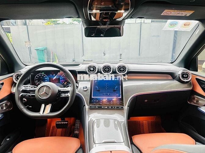 💯 Mercedes Benz GLC300 4Matic 2024 - 17000 km