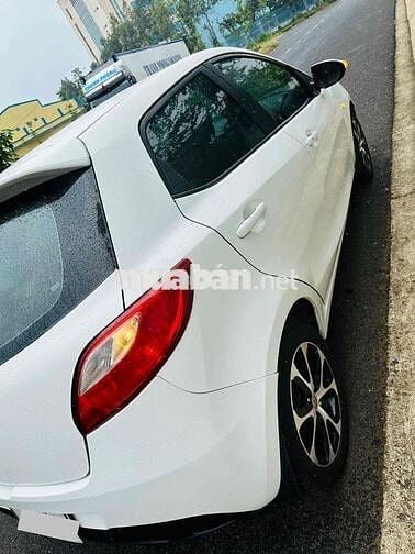 Mazda 2 2014 1.5 AT - 120000 km