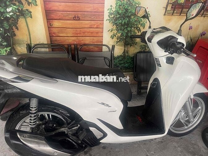sh125 mới mua 5 tháng mới tinh như xe hãng