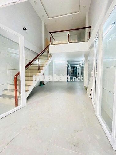 SIÊU PHẨM MT - 84B Hồ Bá Kiện, P.15, Q.10 - Thang Máy - 4x20m - 4 Lầu