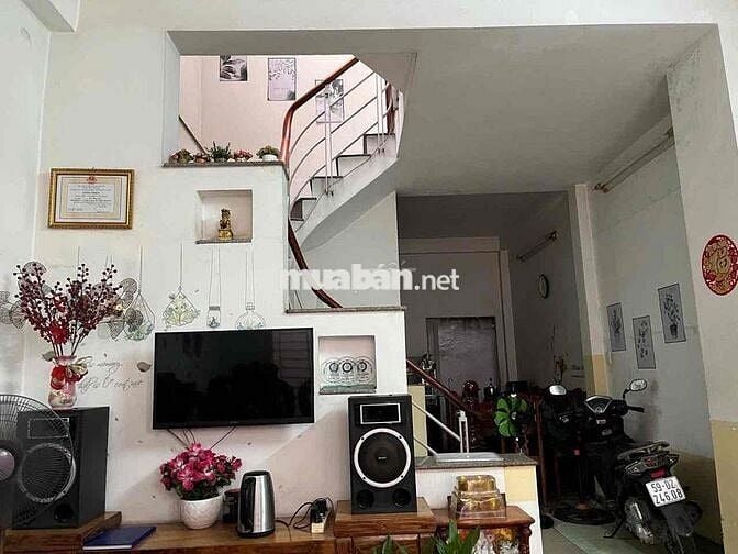 NHÀ HẺM OTO - 57m2 - ĐÚC 2 LẦU