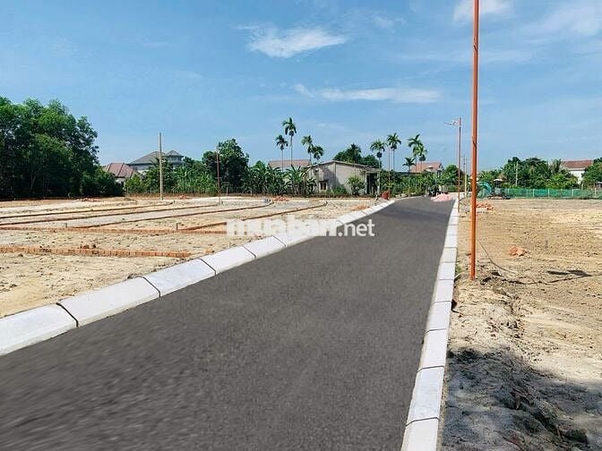 Bán đất nền Lộc Khương mặt tiền đường nhựa 5m Hòa Tiến giá 890tr / lô