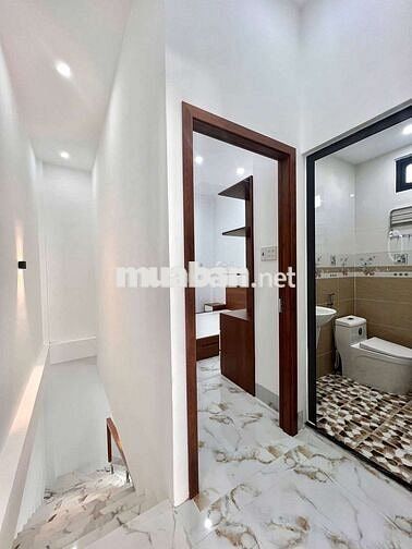 Nhà Mới Đẹp Hẻm 311 Nguyễn Văn Cừ