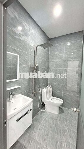 Nhà Cấp 4 Hẻm 4 Sau Lưng Trường ĐH Y Dược
