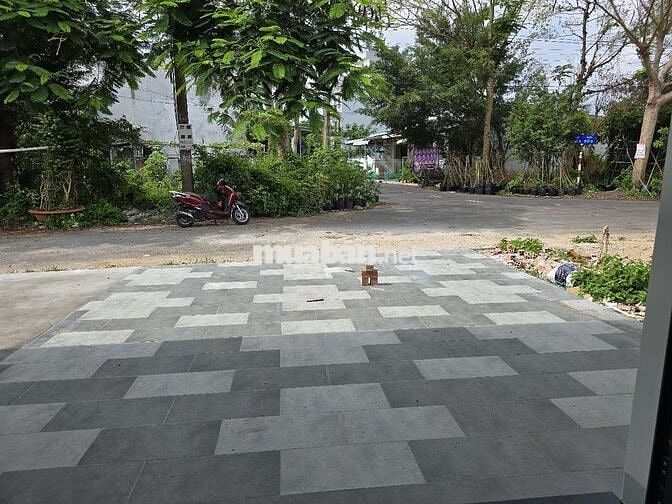 Chỉ 1,6 tỷ sở hữu Nhà mới xây dựng 2PN đường nhựa Kdc Tân Hòa