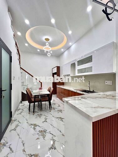 Nhà Mới Đẹp Hẻm 311 Nguyễn Văn Cừ