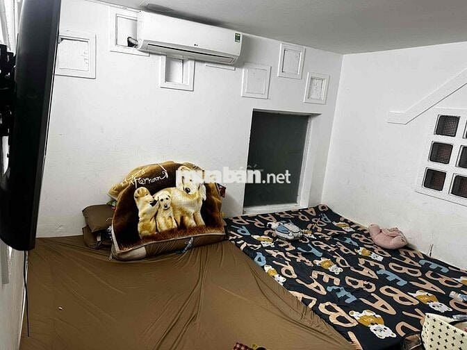 cho thuê mặt bằng + lửng có phòng kín sẵn máy lạnh kd đa ngành