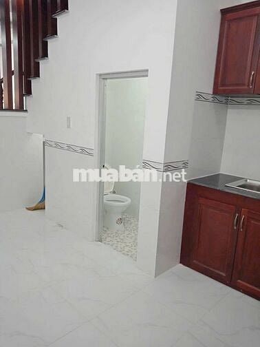 CHO THUÊ NHÀ TRỆT LẦU TRỤC CHÍNH HẺM 1 MẬU THÂN GIÁ CHỈ 5TR / THÁNG