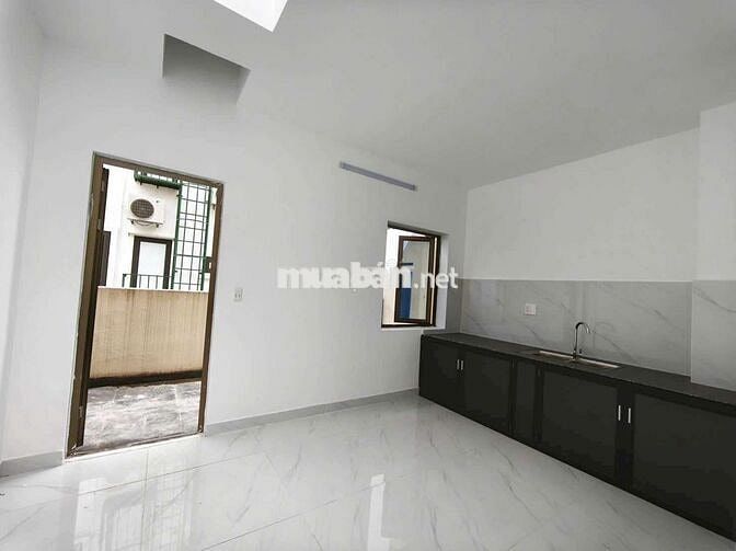 SHOPHOUSE 3 TẦNG, ĐƯỜNG 15 KĐT LAKESIDE LIÊN CHIỂU, 3PN, TẦNG 1 TRỐNG