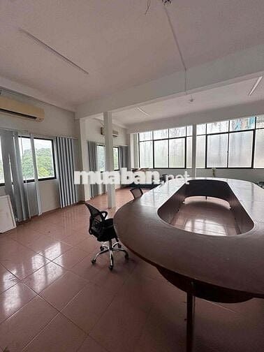 CHO THUÊ VĂN PHÒNG – TÒA NHÀ MT 8M, HẦM + 6 NỔI, THẠCH THỊ THANH, Q1