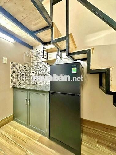 Toà nhà xây mới 100% gần ĐH Nhân Văn, ĐH UEF - viện ISB - Thang máy
