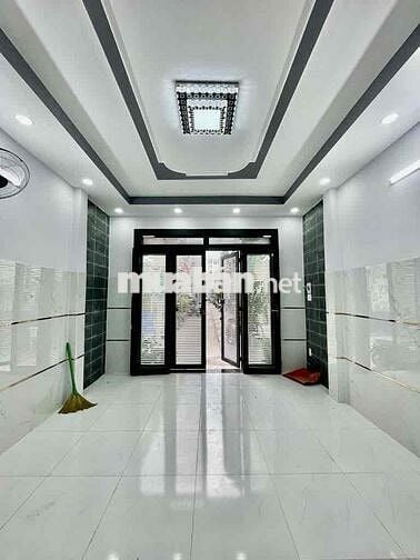 Nhà bán khúc Lê văn Quới- DT4x10-hẻm 5m thông- đúc 2 tầng - Chỉ 3. xtỷ