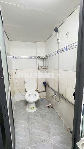 Trọ Gác cao- Có wifi, máy giặt chung- Thoáng sạch- Toilet tiện nghi
