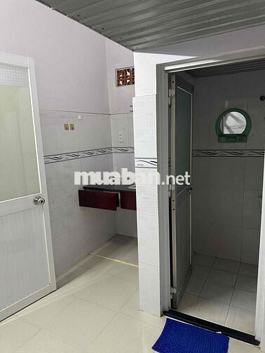 Phòng trọ 20m², gần chợ, an ninh tốt – phù hợp SV & vợ chồng trẻ