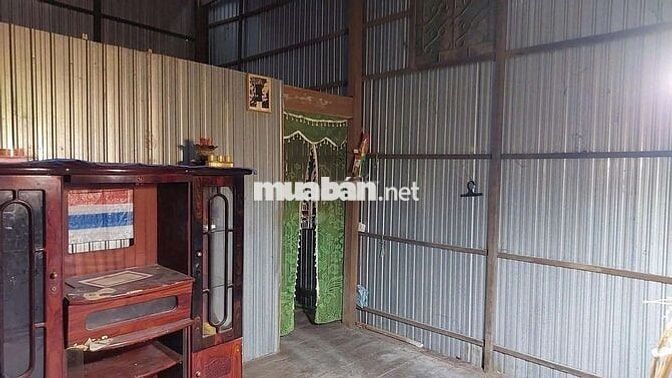 Bán nhà máy TÔN giá 320tr gần đèn 4 ngọn Long Xuyên