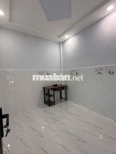 Nhà nguyên căn ni sư huỳnh liền gần lạc long quân lý thường kiệt âu cơ