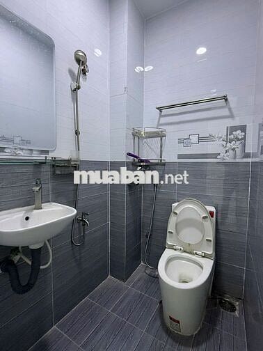 Nhà nguyên căn ni sư huỳnh liền gần lạc long quân lý thường kiệt âu cơ
