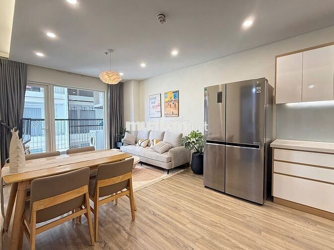 CHÍNH CHỦ BÁN FHOME 2 PN NỘI THẤT - CĂN GÓC BAN CÔNG HƯỚNG ĐÔNG MÁT MẺ