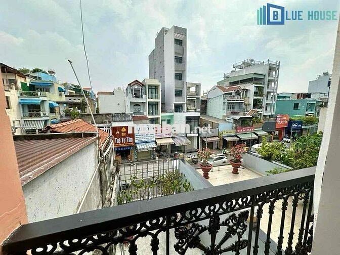 CĂN HỘ BAN CÔNG FULL NỘI THẤT GIÁP Q10 GẦN ĐH BÁCH KHOA, ĐH VĂN HIẾN