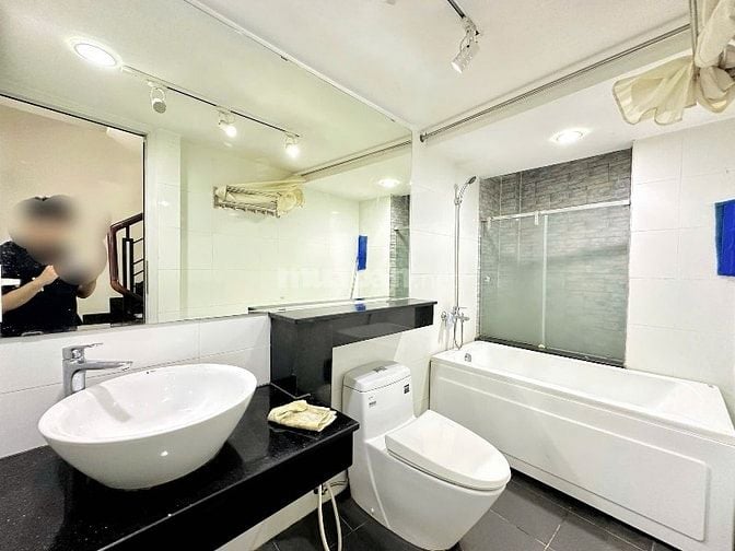 Nhà Cao cấp 4 Lầu Nguyễn Công Hoan, P7, Q.Phú Nhuận.