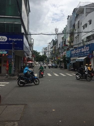 CHÍNH CHỦ BÁN MẶT TIỀN : 134 NGÔ QUYỀN , F5 Q10 , TPHCM