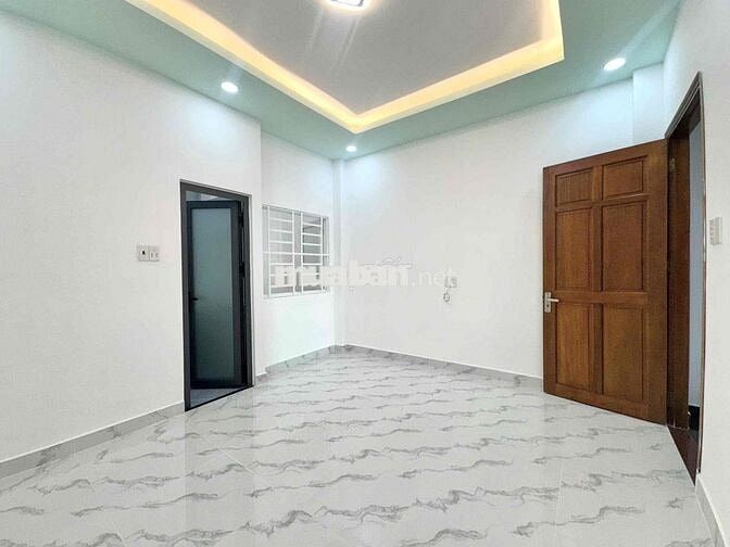 🔥STUDIO BAN CÔNG MÁY LẠNH NỘI THẤT ĐẦY ĐỦ GẦN LÊ THỊ RIÊNG