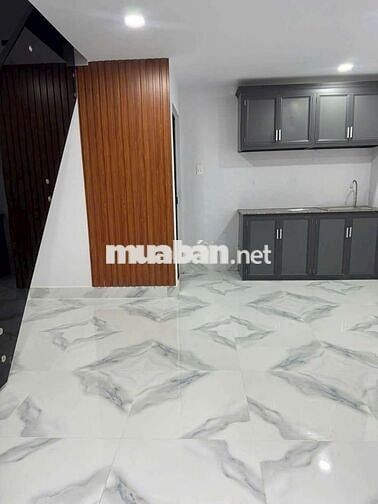 Nhà sân trước 2m Huỳnh Tấn Phát Quận 7