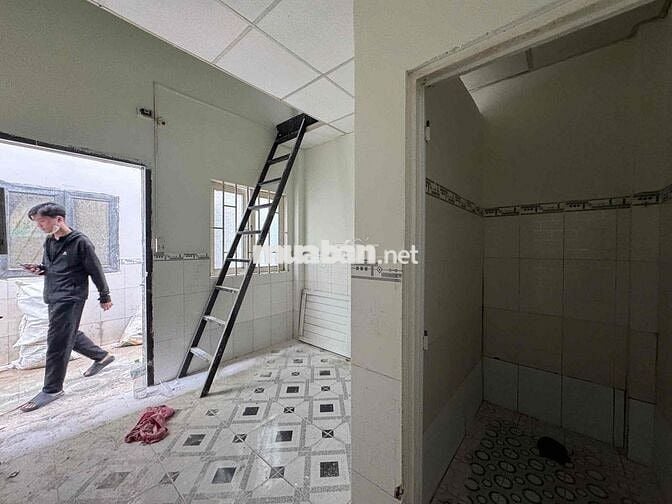 Phòng Trọ Giá Rẻ Cửa Sổ Trời, Gác Cao Đứng Được Gần Công Viên Phần Mềm