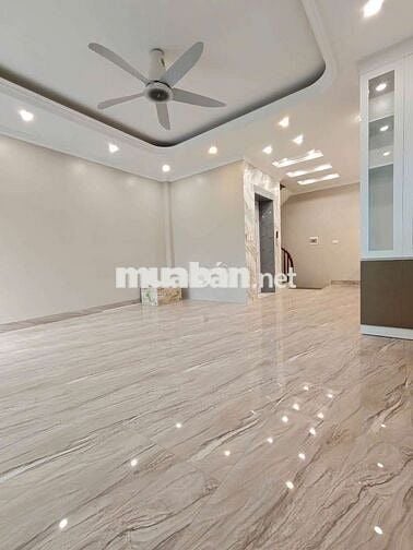 Bán nhà Ngõ 63 phố Cổ Linh Thạch Bàn.Ngõ ô tô vào nhà 6T mới Thang máy