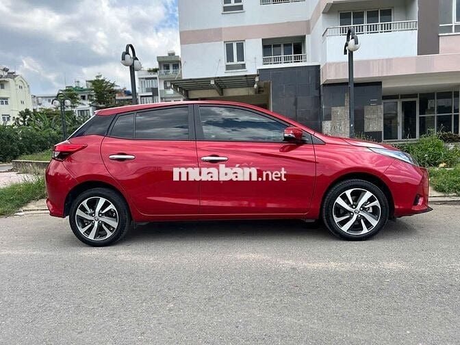 Toyota Yaris 1.5G 2022 - siêu lướt, còn quá xá mới