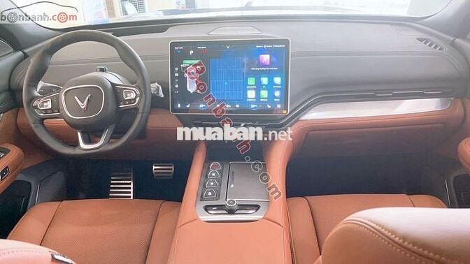 VinFast VF9 Plus 2025