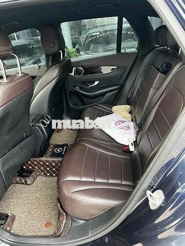 Mercedes Benz GLC Class 2019 - 67000 km