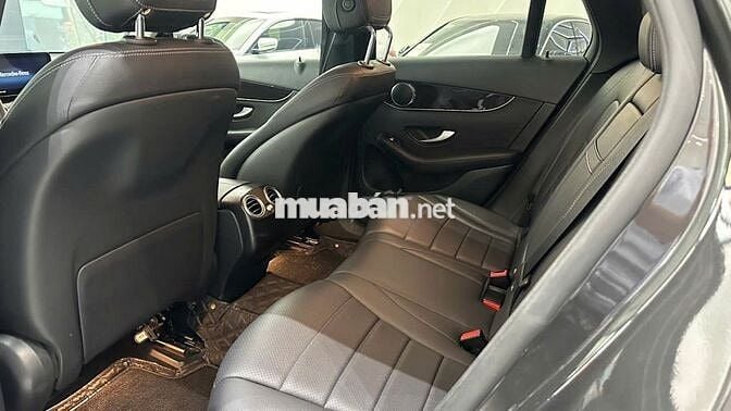 Mercedes GLC200 2022 siêu lướt 36000 km xe cá nhân