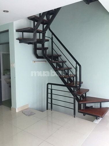 Chính chủ cho thuê nhà 186/10 Trần Quang Khải, Quận 1, trệt, 3 lầu