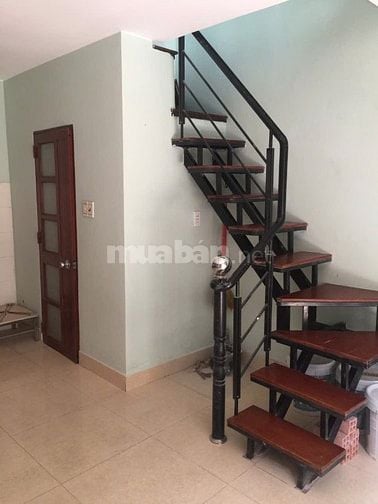 Chính chủ cho thuê nhà 186/10 Trần Quang Khải, Quận 1, trệt, 3 lầu