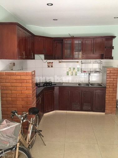 Chính chủ cho thuê nhà 186/10 Trần Quang Khải, Quận 1, trệt, 3 lầu
