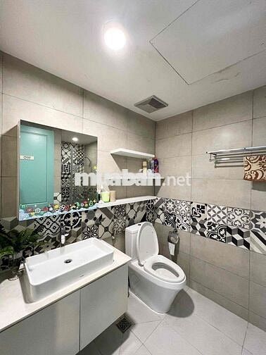Cho thuê căn studio full đẹp y hình máy giặt máy sấy ở ngay