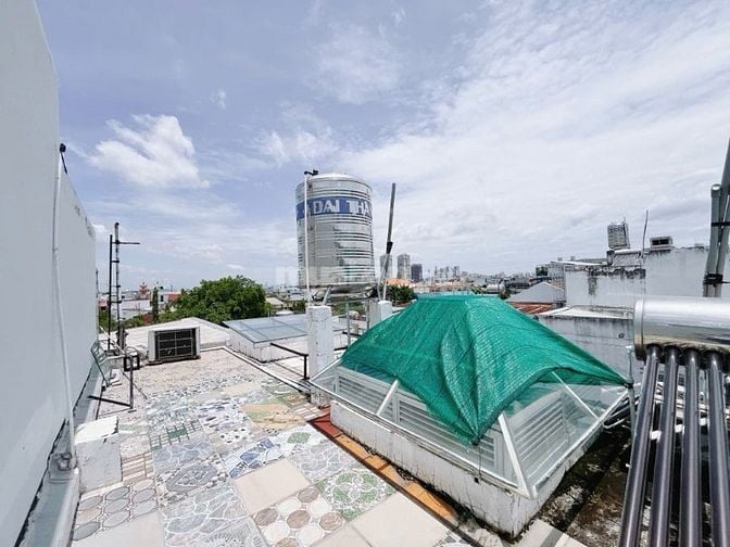 Nhà liền kề thị trấn nhà bè đường trước nhà 10M