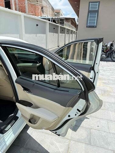 Toyota Camry 2022 2.5 Q - Odo 5.6 vạn 1 chủ từ đâu