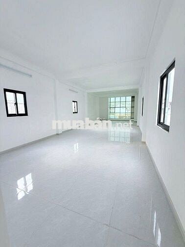 CHO THUÊ BUILDING MỚI MẶT TIỀN LÊ ĐỨC THỌ (TRỆT 3 LẦU 5m X 25m) SUỐT