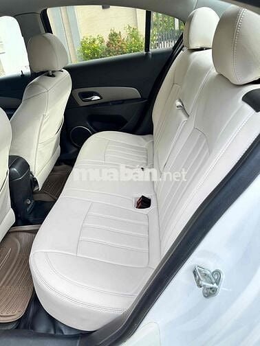 Cần bán Chevrolet Cruze 2013 LTZ 1.8 tự động 240tr