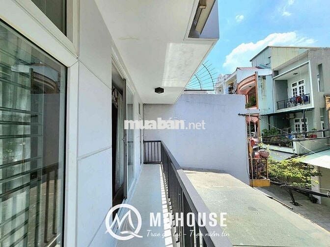 Căn hộ Studio Ban công - Full Nội Thất - Ngay Chợ Tân Hương Cao cấp