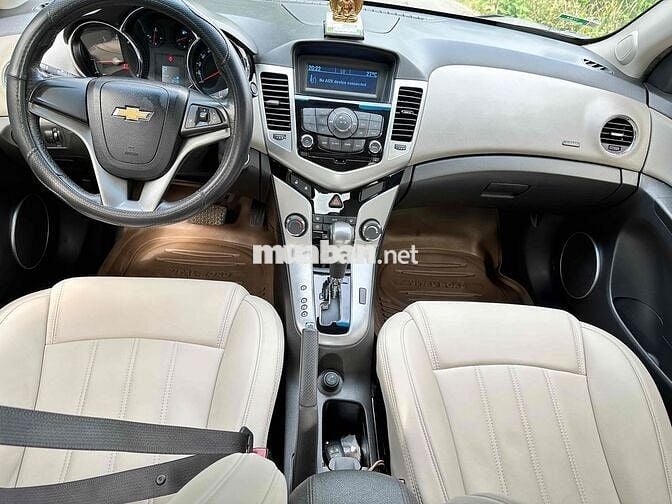 Cần bán Chevrolet Cruze 2013 LTZ 1.8 tự động 240tr