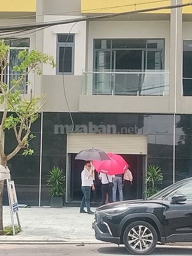 Chỉ 1,1 Tỷ Nhận Nhà Phố,DTĐ 75m2, DTXD 200m2, 4 PN,5 WC, Cao 3,5 Tầng.