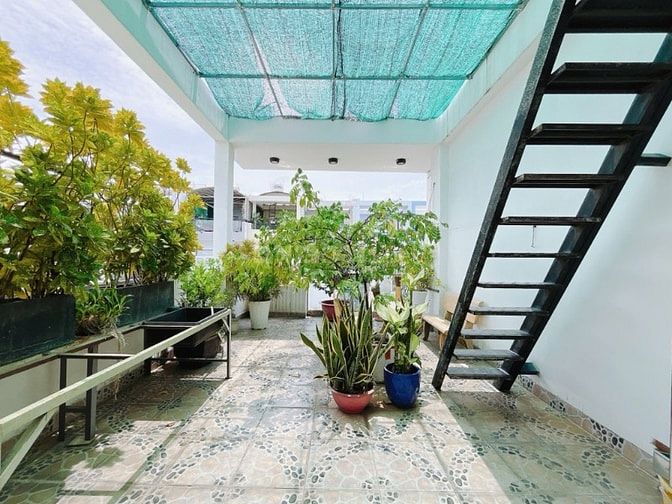 Nhà liền kề thị trấn nhà bè đường trước nhà 10M