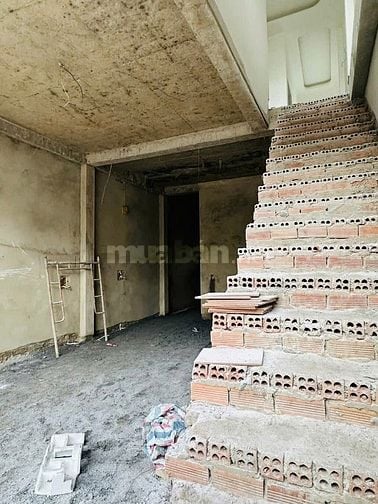 BÁN NHÀ HỖ TRỢ NGÂN HÀNG 70% ( CHỈ BỎ 15% VÀO Ở NGAY )