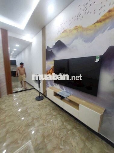 cần bán gấp nhà quận 8 Bông Sao 1T2L diện tích lớn SHR gần UBND, chợ