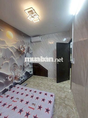 cần bán gấp nhà quận 8 Bông Sao 1T2L diện tích lớn SHR gần UBND, chợ