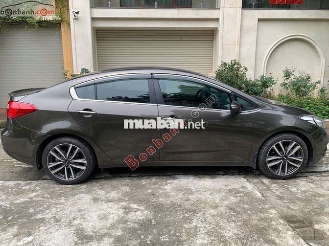 Kia K3 1.6 MT - 255 Triệu