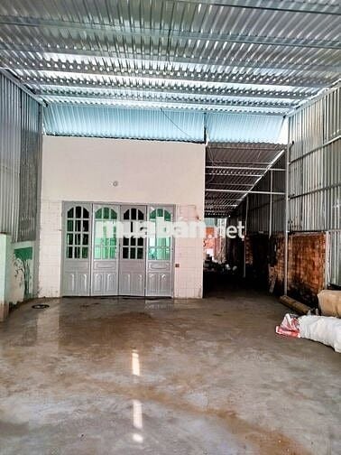 cho thuê nhà cấp 4 có gác, hẻm xe hơi, đường số 10 Linh Xuân